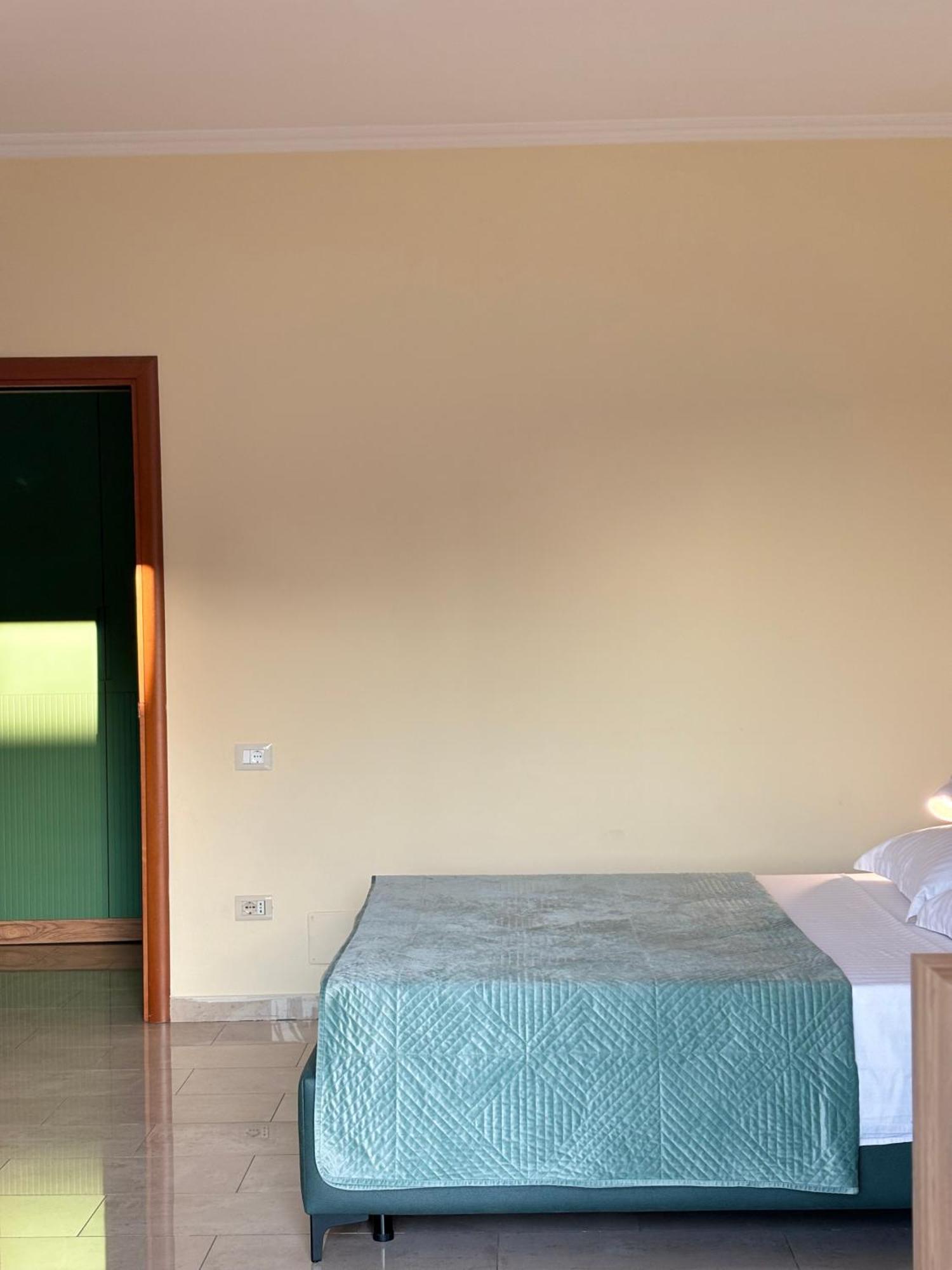 Tam 2Bdr Center Taiwan Apartment ติรานา ภายนอก รูปภาพ