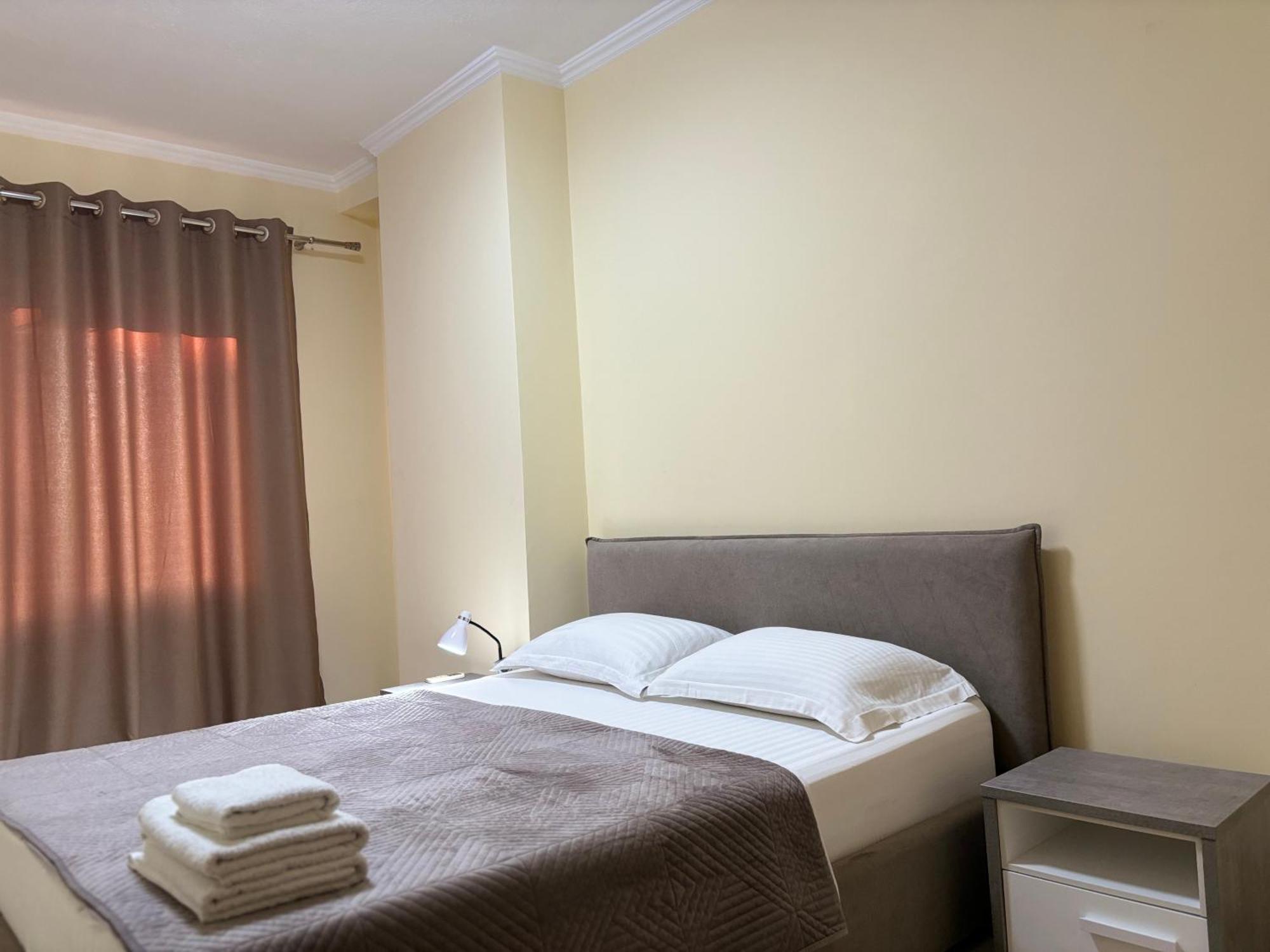 Tam 2Bdr Center Taiwan Apartment ติรานา ภายนอก รูปภาพ